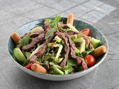 Izgara Biftek Salata