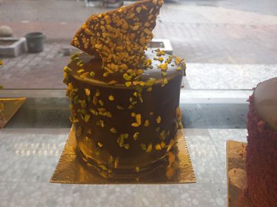 Fıstıklı Çikolatalı Adet Pasta