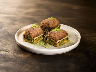 Fıstıklı Soğuk Baklava (1 kg.)