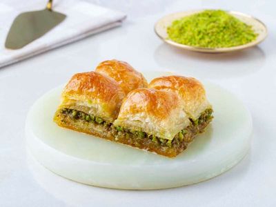 Fıstıklı Baklava (1 kg.)