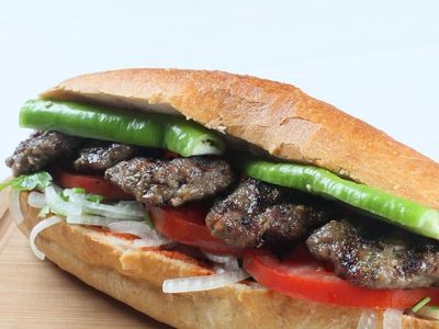 Ekmek Arası Izgara Köfte