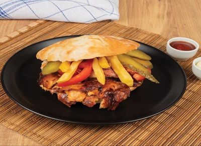 Tombik Arası Tavuk Döner