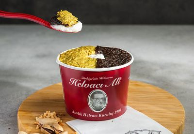 Dubai Soslu Çikolatalı Dondurmalı İrmik Helvası (200 ml.) (Büyük Boy)