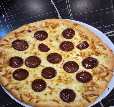 Yuvarlak Sucuklu Kaşarlı Pide