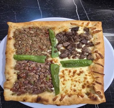 Kare Gurme Special Pide