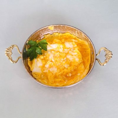 Kaşarlı Yumurta