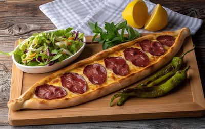 Pastırmalı Kaşarlı Pide