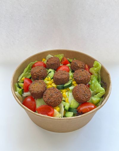 Falafel Salata