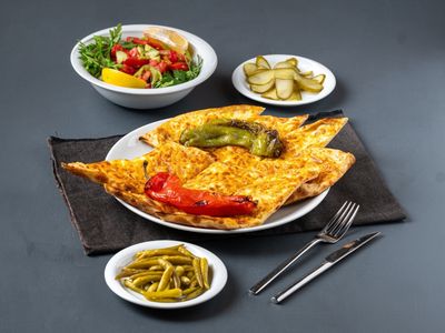 Kaşarlı Pide