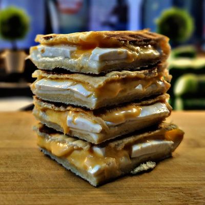 3 Peynirli Tost 