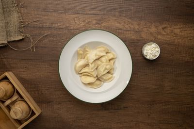 Lor Peynirli Rus Mantısı