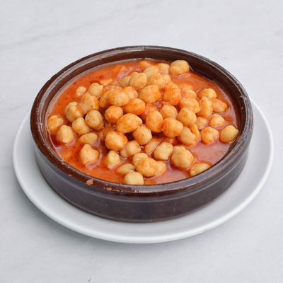 Güveçte Nohut Yemeği