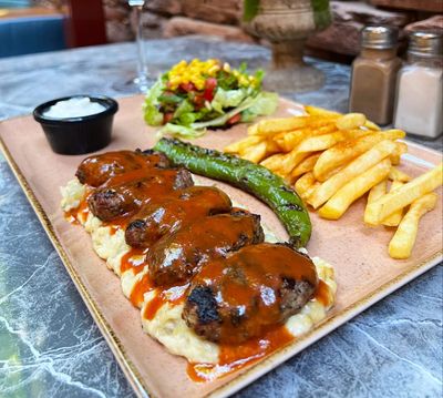 Beğendili Izgara Köfte