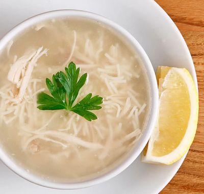 Tavuk Suyu Çorbası