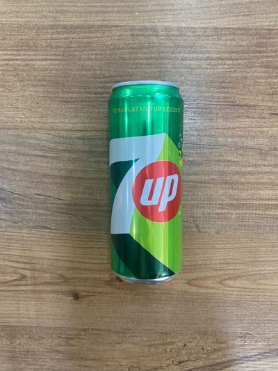 7UP (33 cl.)