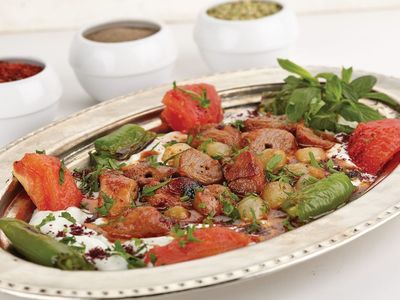 Alinazik Kebap (Kuzu Şişten)
