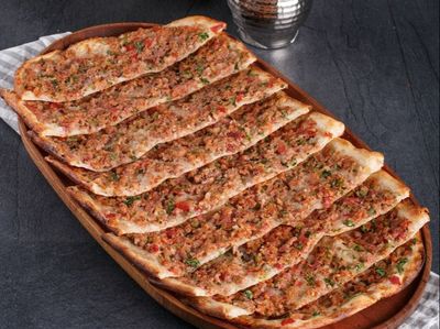 Kıymalı Pide