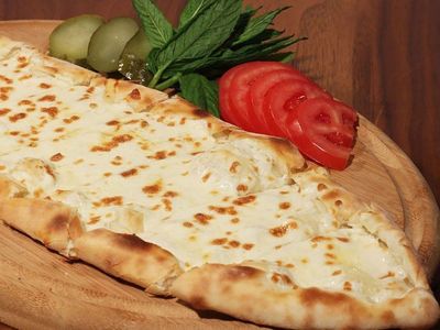Kaşarlı Pide