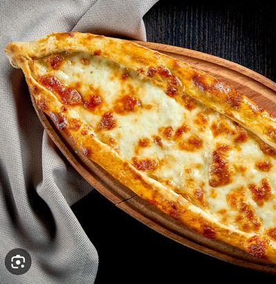 Kaşarlı (SADE) Pide