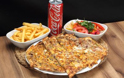 Efsane Karışık Pide Menü