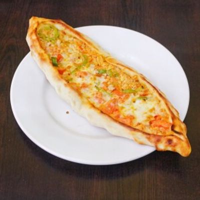 Kaşarlı Tavuklu Pide