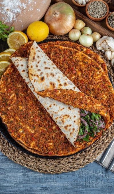 Acılı Lahmacun 