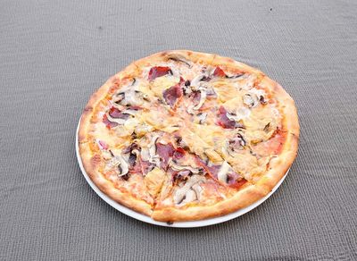 Pastırmalı Pizza (Orta Boy)