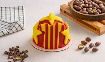 Sarı & Kırmızı Figürlü Pasta 