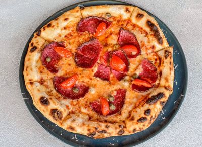 Salami Pizza (36 cm.)