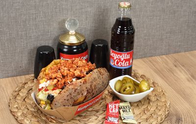 Tavuklu Kumpir Menü