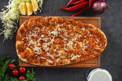 İsotlu Atom Lahmacun 