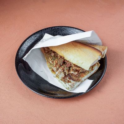 Yarım Ekmek Arası İzmir Usulü Kokoreç