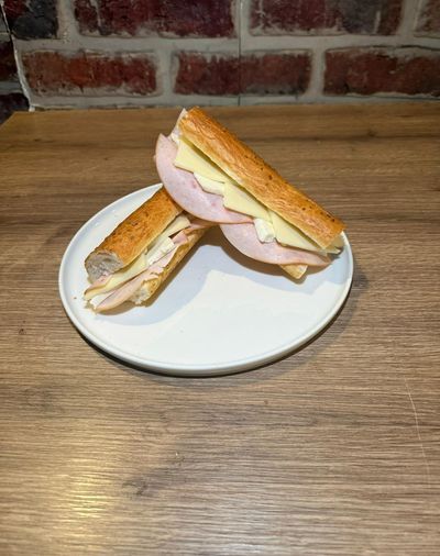 Hindi Jambonlu Baget Sandviç