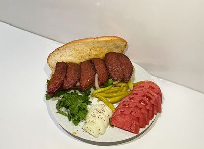 Ekmek Arası Izgara Sucuk