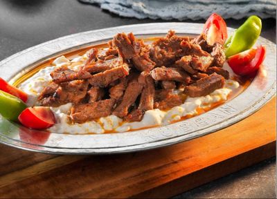 Alinazik Kebap (Et Şişten)