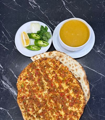 Lahmacun & Çorba Menü