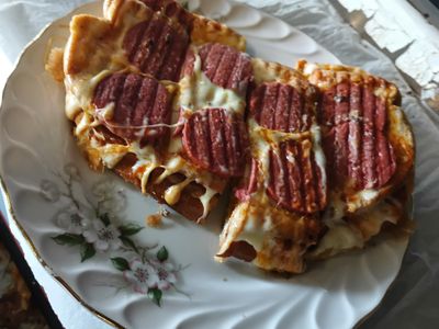 Ayvalık Ekmeğine Karışık Tost