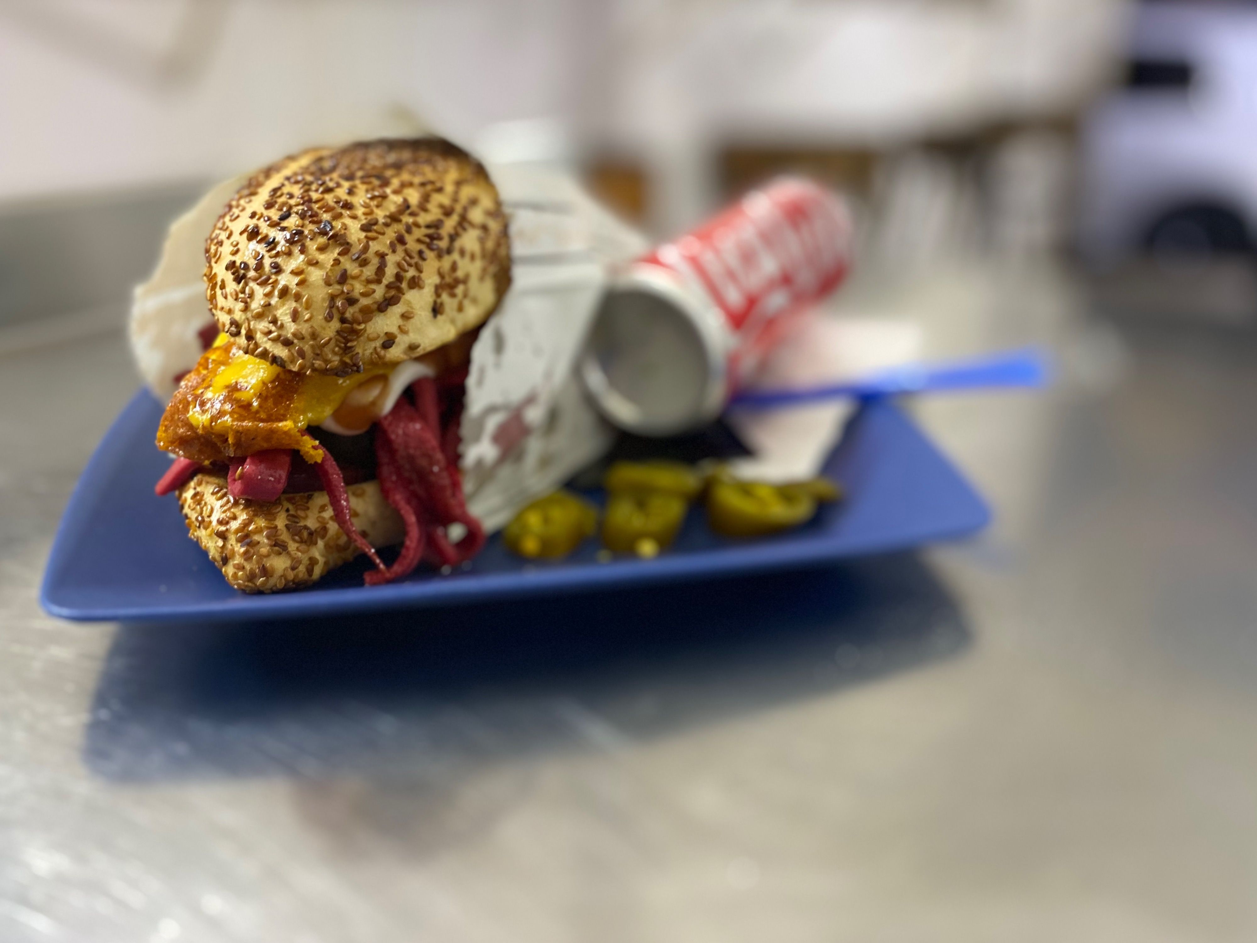 Ferroo Salçalı Special Kumru Sandviç Menü