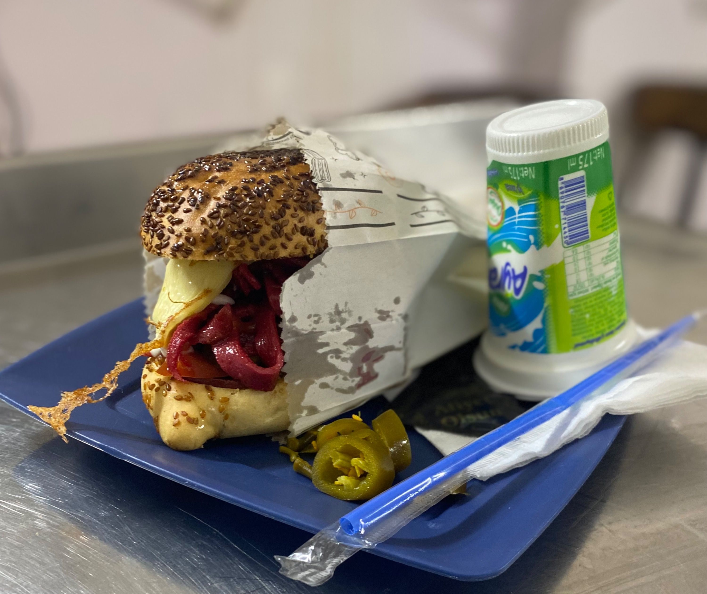 Ferroo Special Acılı Atom Kumru Sandviç Menü