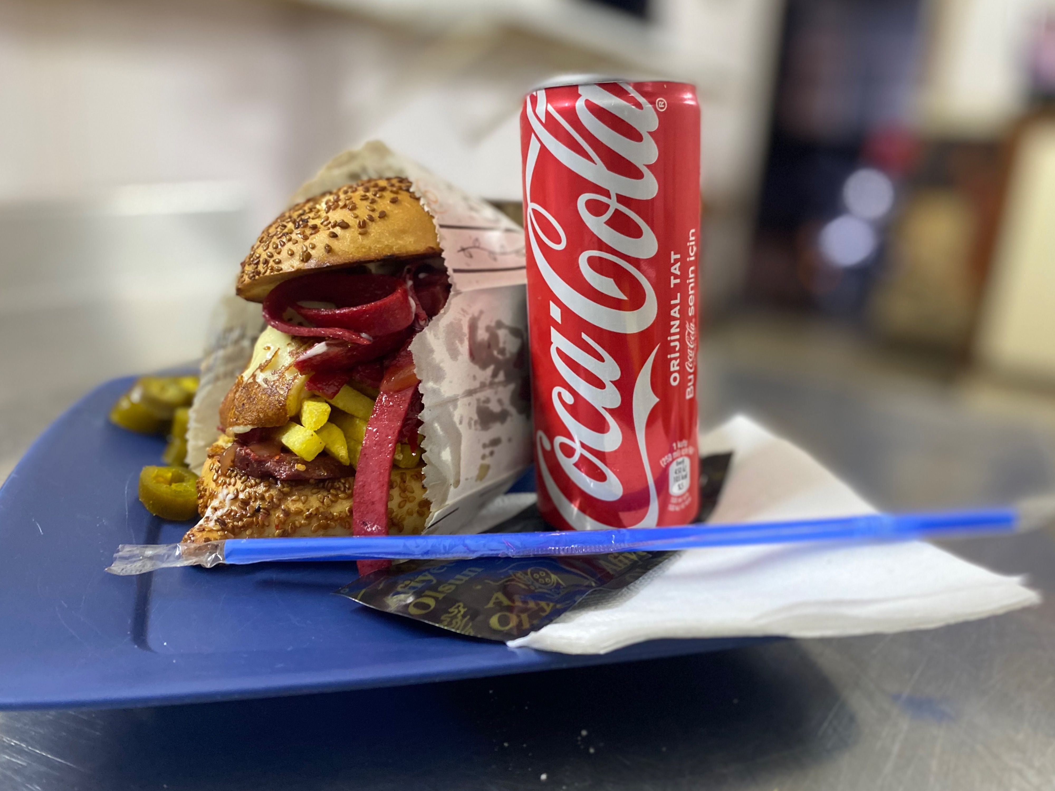 Ferroo Special Fantastik Kumru Sandviç Menü