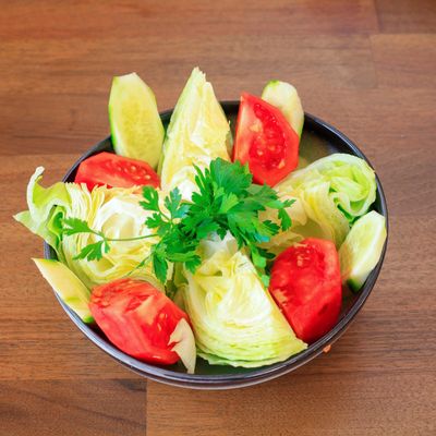 DUBLE GÖBEK SALATASI