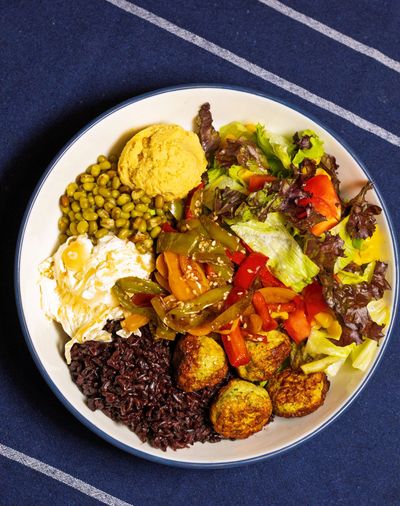 Tavuk Köfteli Bowl