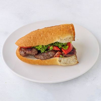 Yarım Ekmek Arası Cheddarlı Izgara Köfte