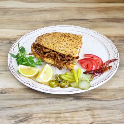 Yarım Ekmek Arası Et Tantuni