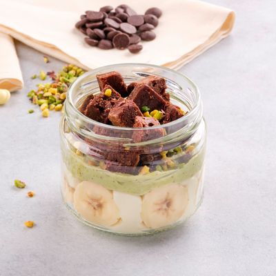 Pistachio Banana Cup