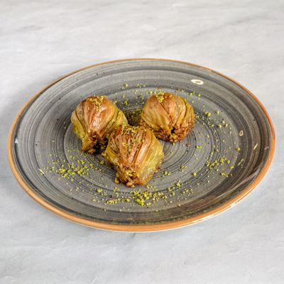 Tereyağlı Fıstıklı Midye Baklava (1 kg.)
