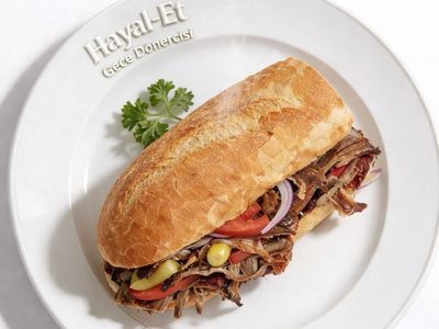 3/4 Ekmek Arası Et Döner