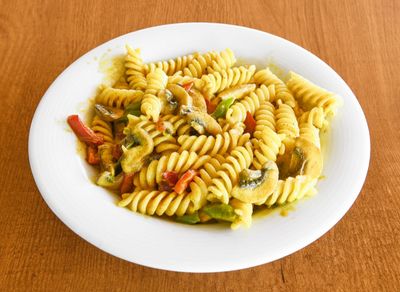 Kremalı Mantarlı Soslu Makarna