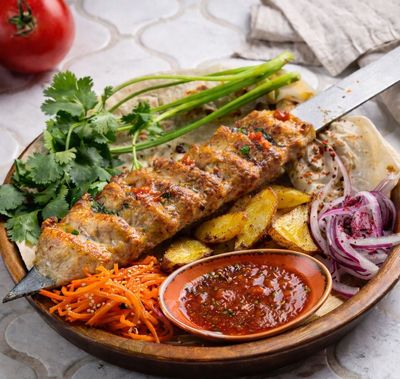 Tavuk Kebap (Люля из курицы)