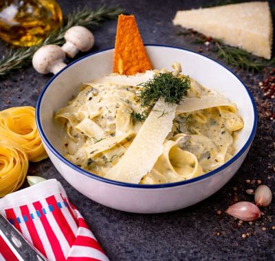 Kremalı & Mantarlı Fettuccine